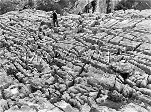Malham: LIMESTONE PAVEMENT
