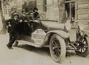 Learner: Limousine of the car driving school