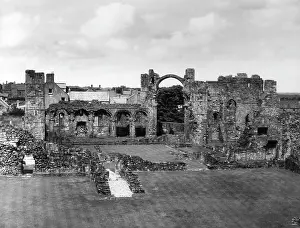 1093: LINDISFARNE PRIORY