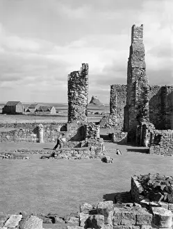 Priories: LINDISFARNE PRIORY