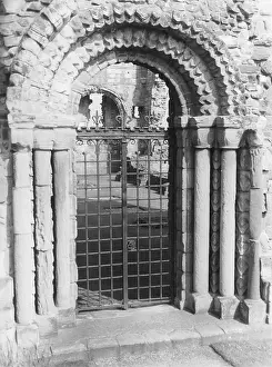 Priories: LINDISFARNE PRIORY