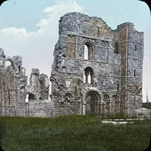 Lindisfarne: Lindisfarne Priory, Holy Island, Northumberland, England