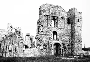 Lindisfarne: Lindisfarne Priory, Holy Island