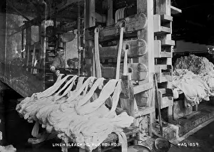 Linen: Linen Bleaching, Rub Boards