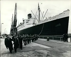Vibration: Liner Queen Mary in dry dock, Southampton