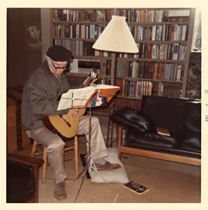 Unites: Linus Pauling, American Polymath