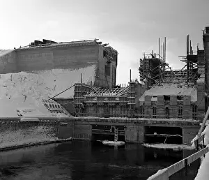 Melt: Lipno dam - cascade - construction - cascade - Vltava River