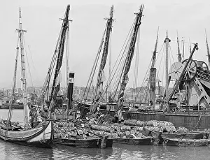 Lisbon: Lisbon harbor, 1943