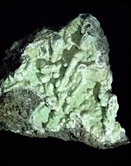 Fibrous: Liskeardite
