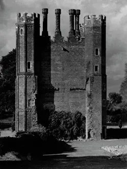 Priories: LITTLE LEIGHS PRIORY