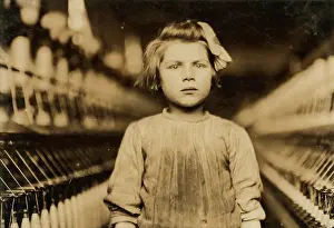 Admitted: A little spinner in Globe Cotton Mill. Augusta, Ga