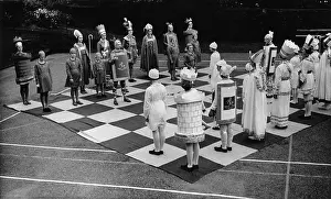 Chessmen: Living chessmen