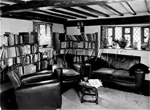 Copious: LIVING ROOM 1930S