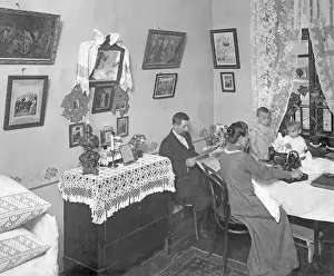 Skilled: Living room in Berlin, 1906