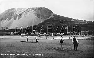 Llanfairfechan: LLANFAIRFECHAN SANDS