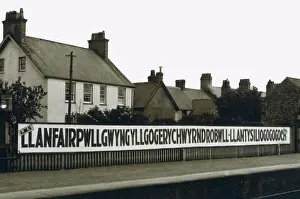 Llanfair: LLANFAIRPWLLGWYNGYLLGOGE
