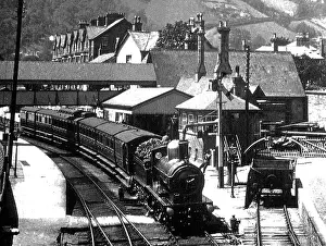 Llangollen: Llangollen Railway Station, early 1900s