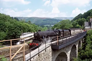Llangollen: LLANGOLLEN STEAM RAILWAY