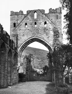 Llanthony: LLANTHONY ABBEY