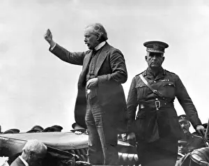 Rhetoric: Lloyd George giving a speech from a car