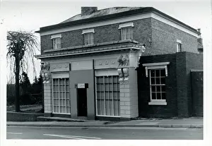 Lloyds: Lloyds Bank, Unknown Location