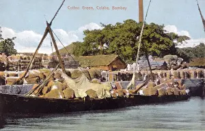 Christine Hinze: LOADING COTTON, BOMBAY