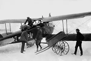 Mailbags: Loading of a mail plane, 1919