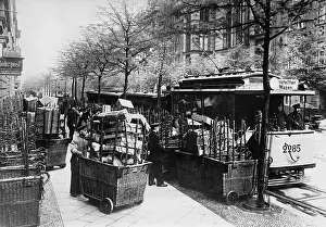Packages: Loading of packages into the tram, 1928