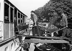 Coals: Loading a ship in Berlin, 1933