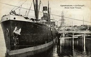 Herold: Loading wood onto ship at Archangel, Russia