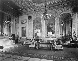 Coverings: The lobby of the new hotel Sir Francis