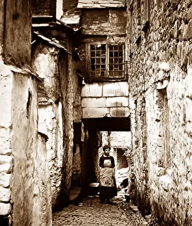 Clovelly: Local child in Clovelly
