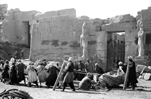 Labourers: Local labourers during archaeological excavations, Egypt