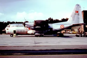 Hava: Lockheed C-130E Hercules 00991 - 12-991