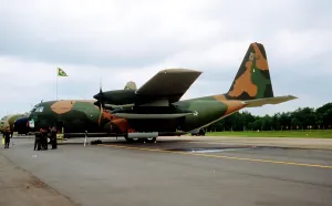 Greenham: Lockheed C-130E Hercules 2454