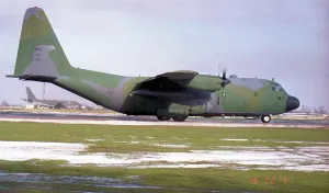 Mildenhall: Lockheed C-130H Hercules 72-1290
