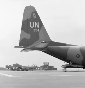 Balder: Lockheed C-130H Hercules 954