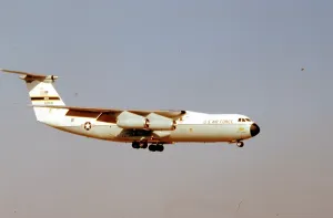 Starlifter: Lockheed C-141A Starlifter 66-0168