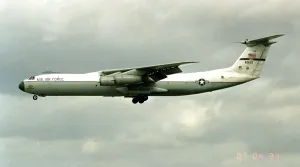 Starlifter: Lockheed C-141B Starlifter 66-0199