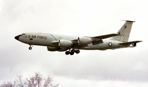 Starlifter: Lockheed C-141B Starlifter 66-0199