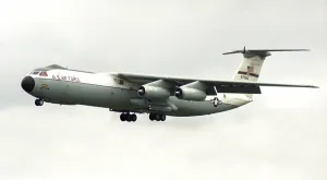 Starlifter: Lockheed C-141B Starlifter 66-7954