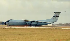Mildenhall: Lockheed C-141B Starlifter 67-0031