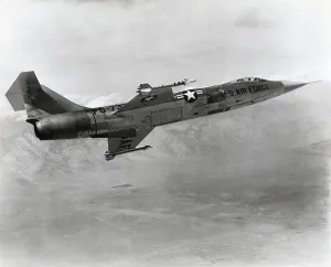 104a: Lockheed F-104A Starfighter