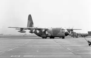 Taxiing: Lockheed KC-130H Hercules 312-05