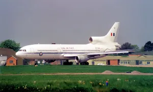 Refuelling: Lockheed L-1011 TriStar C.2A ZE706