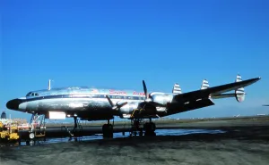 Slick: Lockheed L-1049H Super Constellation N6937C