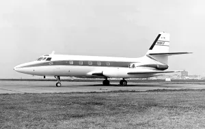 Heathrow: Lockheed L-1329 JetStar 6 N1007