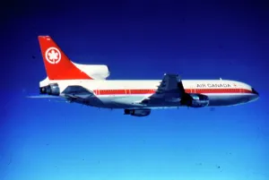 L1011: Lockheed L1011 Tristar Air Canada flying