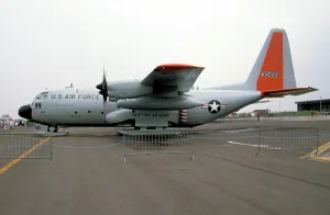 Airlift: Lockheed LC-130H-LM Hercules 83-0490