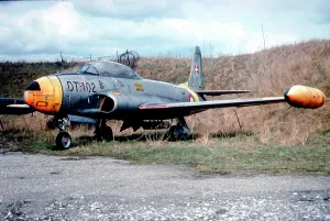 Ailes: Lockheed T-33A DT-102